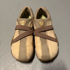 Teva Walking Hiking Shoes Style # 6115 Brown Women's Slip Ons Size 7.5 No Tie